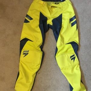 Shift whit 3 moto riding pants